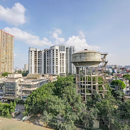 Status By Hotel The Emporio Ghaziabad Exterior foto